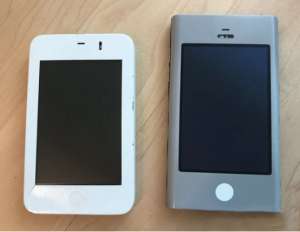 上門維修手機工程師分享出一張兩款初代iPhone原型機