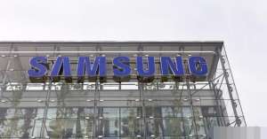 三星正式宣布-放棄自研芯片,選擇“聯(lián)姻”華為!